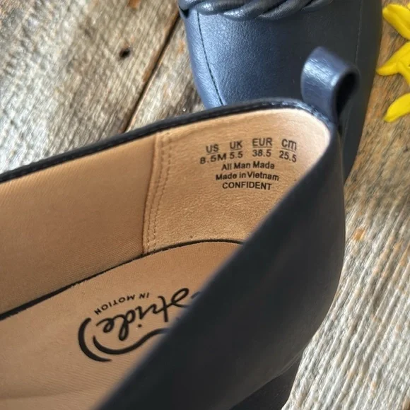 Life Stride Women's Navy Confident Loafers Size 8.5M - Picture 3 of 12